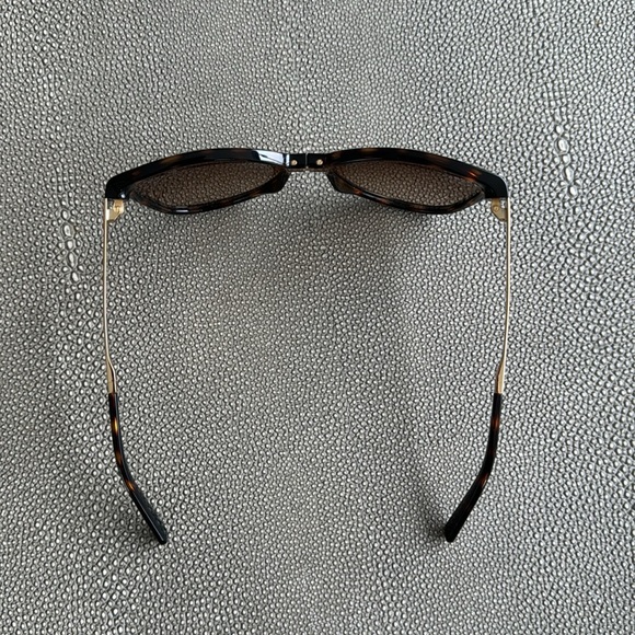 Tory Burch sunglasses - Picture 5 of 6